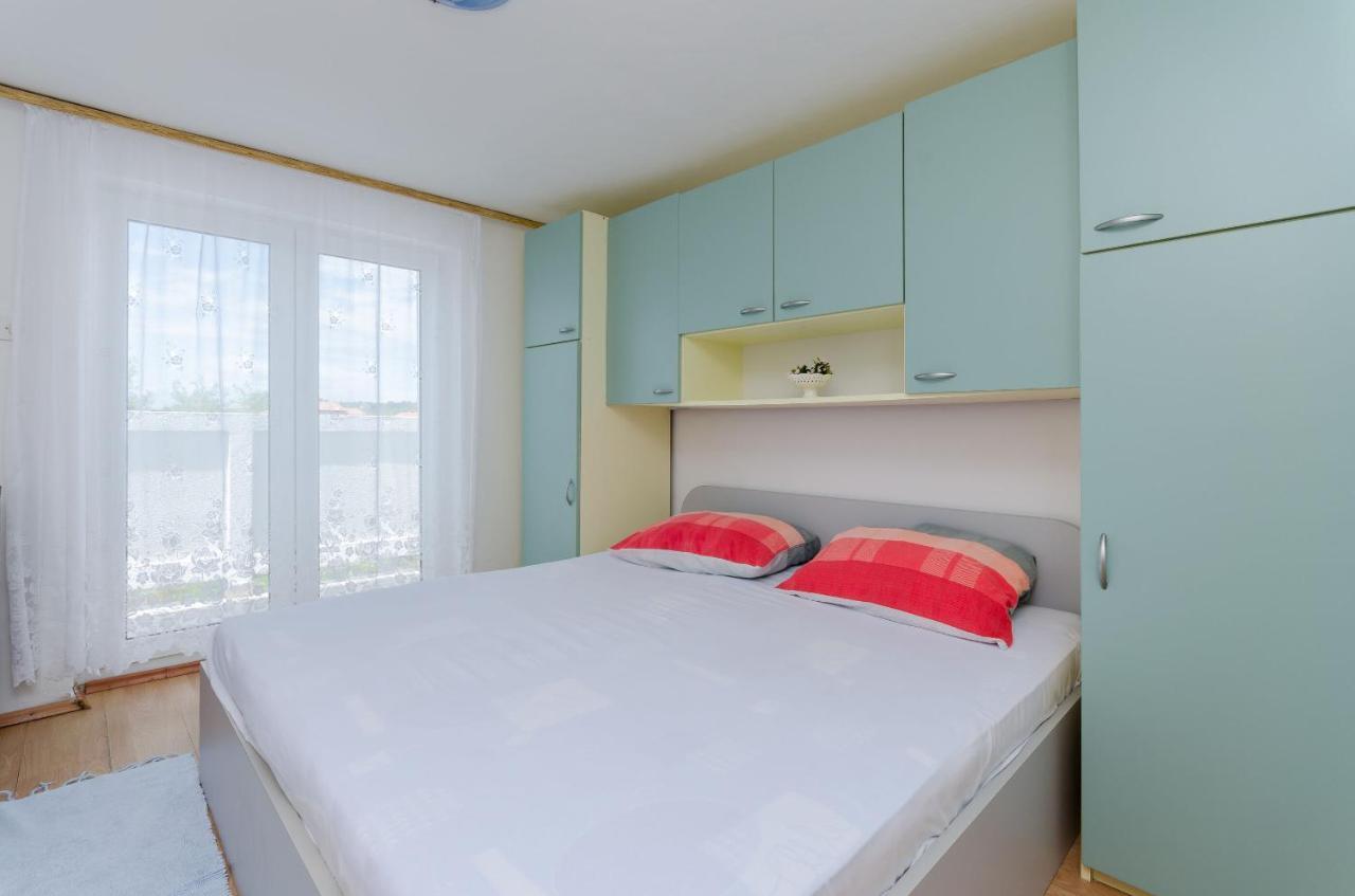 Apartments Pela Lopar Eksteriør bilde